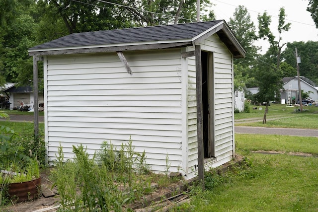 602 S Elm St, Villa Grove, IL 61956 - view of shed