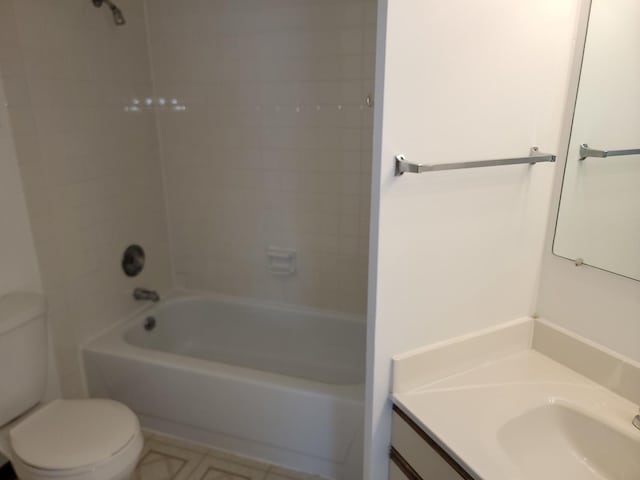 116 White Oak Ct Unit 5, Schaumburg, IL 60195 - bathroom with vanity and  shower combination