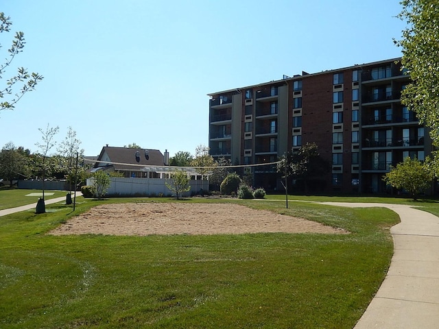 116 White Oak Ct Unit 5, Schaumburg, IL 60195 - view of community with volleyball court
