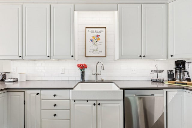 1714 Waverly Cir, Saint Charles, IL 60174 - kitchen featuring dishwasher, tasteful backsplash, and dark countertops
