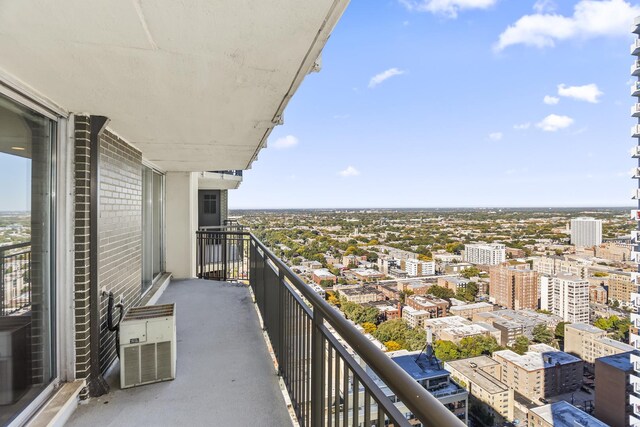 6007 N Sheridan Rd Unit 37H, Chicago, IL 60660 - balcony with a view of city