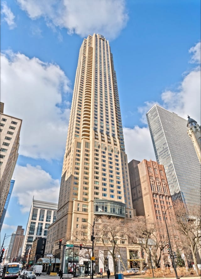 800 N Michigan Ave Unit 3701, Chicago, IL 60611 - view of building exterior with a view of city