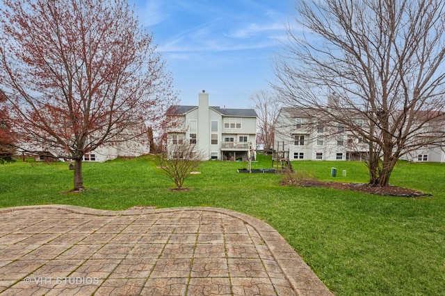 1110 Oakhill Dr, Aurora, IL 60502 - view of green lawn