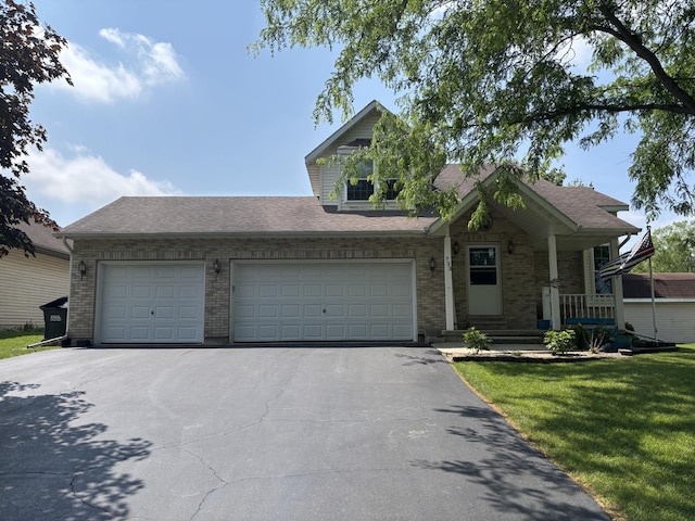 733 Cottonwood Cir, Genoa, IL 60135 - photo 1