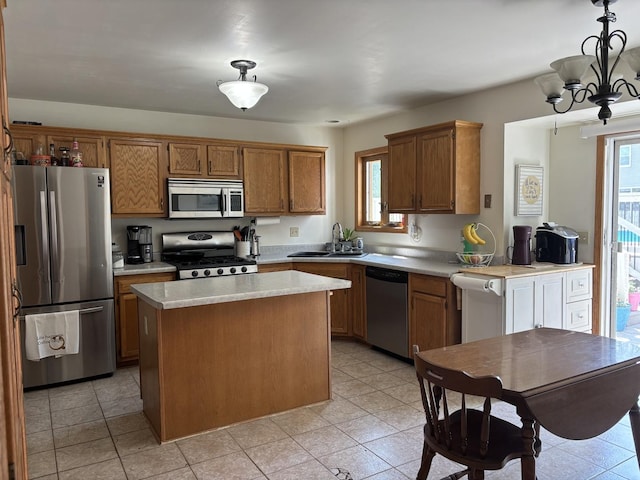 733 Cottonwood Cir, Genoa, IL 60135 - photo 6