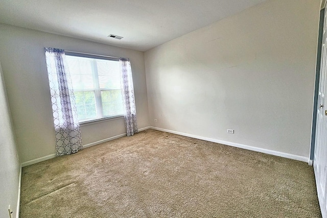 6 Clara Ct, Algonquin, IL 60102 - carpeted empty room with baseboards