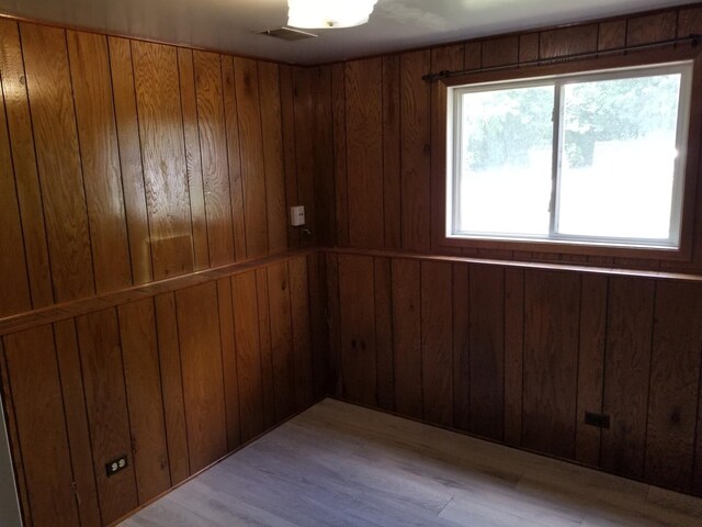 547 N Ridgemoor Ave, Mundelein, IL 60060 - photo 14