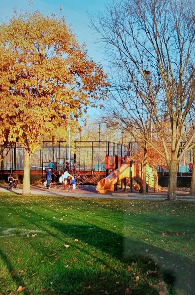 407 N Franklin Ave Unit 5F, River Forest, IL 60305 - community jungle gym with a lawn