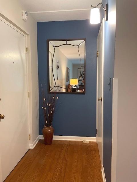 5814 Wolf Rd Unit B-2, Western Springs, IL 60558 - photo 2