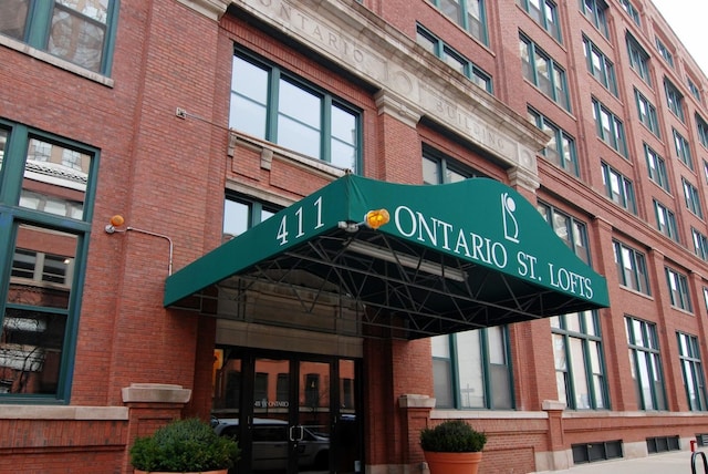 411 W Ontario St Unit 310, Chicago, IL 60654 - photo 1