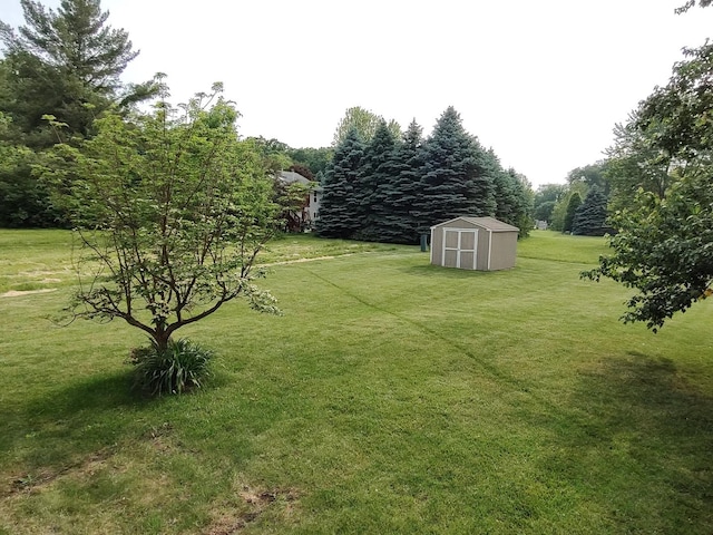303 Lamplighter Loop, Poplar Grove, IL 61065 - view of green lawn