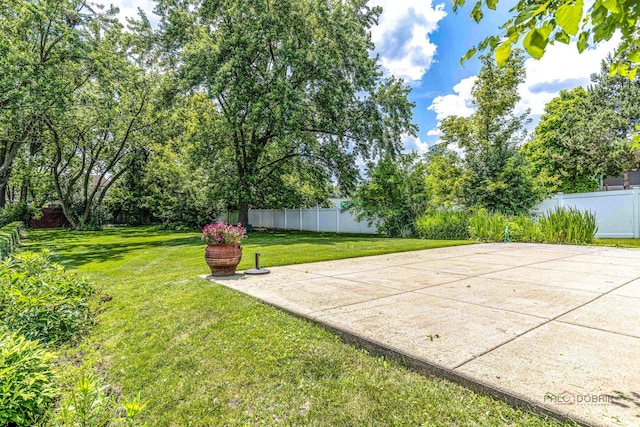 2965 Keystone Rd, Northbrook, IL 60062 - view of fenced backyard