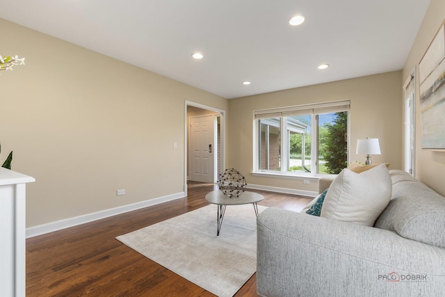 2965 Keystone Rd, Northbrook, IL 60062 - living area with wood finished floors and recessed lighting