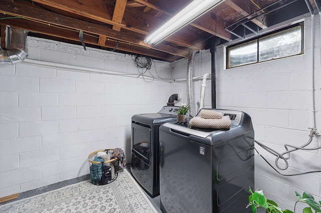 1005 N Walnut St, Normal, IL 61761 - washroom with washer and clothes dryer