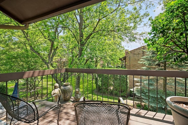 1728 Wildberry Dr Unit B, Glenview, IL 60025 - view of deck