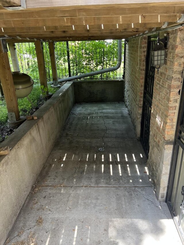 5722 S Aberdeen St, Chicago, IL 60621 - view of patio / terrace