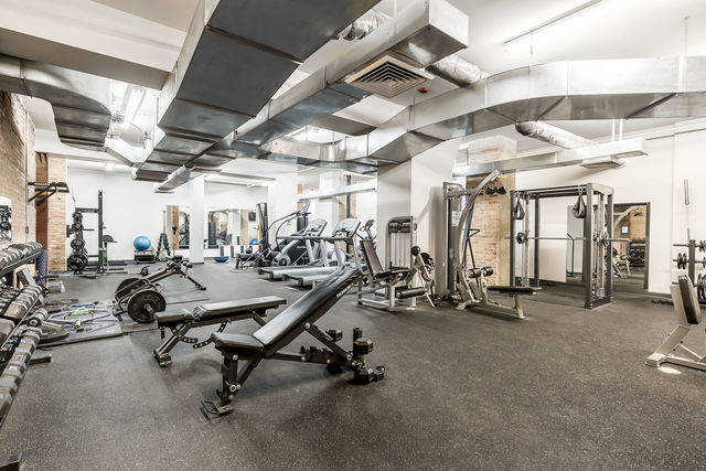 520 W Huron St Unit 220, Chicago, IL 60654 - view of exercise room