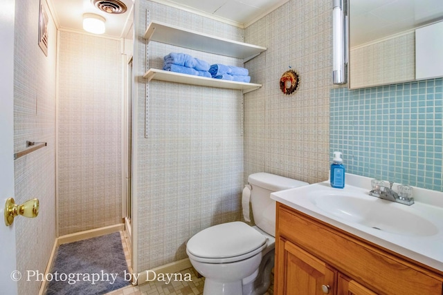 527 Edwin Dr, Bourbonnais, IL 60914 - full bath with crown molding, a stall shower, and vanity
