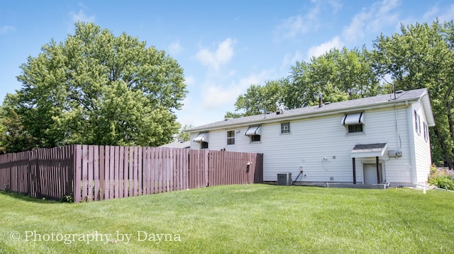 527 Edwin Dr, Bourbonnais, IL 60914 - rear view of property