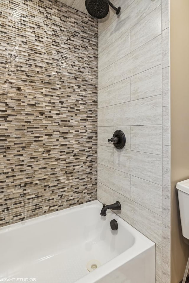 7229 W Lunt Ave, Chicago, IL 60631 - full bath featuring shower / bath combination and toilet