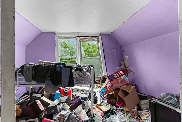 6641 S Green St, Chicago, IL 60621 - recreation room with lofted ceiling