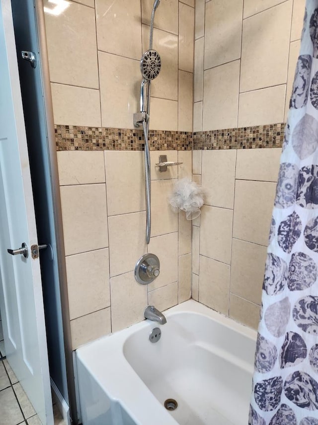 10806 S S Ave O, Chicago, IL 60617 - bathroom featuring shower / tub combo with curtain