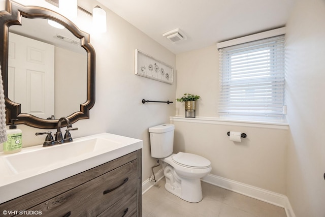 3925 Williams St, Downers Grove, IL 60515 - bathroom with tile patterned flooring and vanity