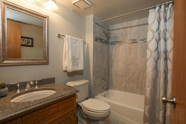 11114 Heritage Dr Unit 2D, Palos Hills, IL 60465 - full bath featuring shower / bath combination with curtain and vanity