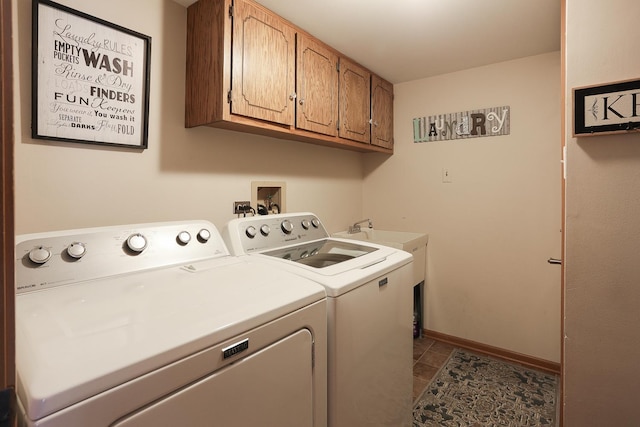 11114 Heritage Dr Unit 2D, Palos Hills, IL 60465 - laundry area with washing machine and dryer and cabinet space