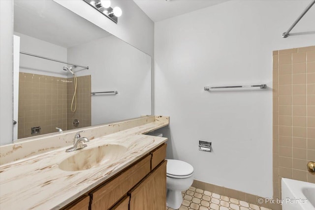 372 Goshawk Ln, Deerfield, IL 60015 - full bathroom featuring vanity and  shower combination