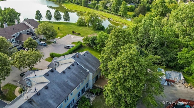 372 Goshawk Ln, Deerfield, IL 60015 - drone / aerial view of a nearby body of water