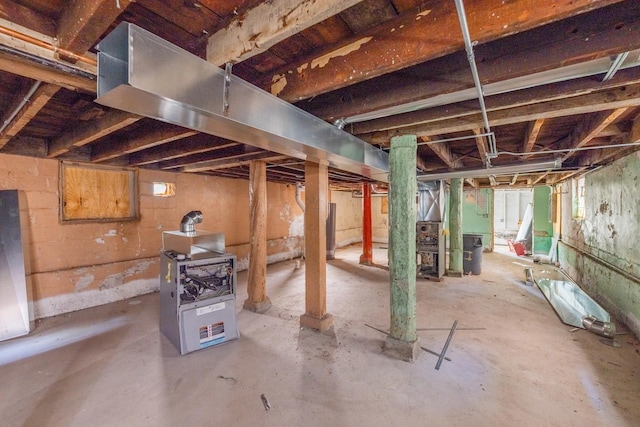 view of unfinished basement