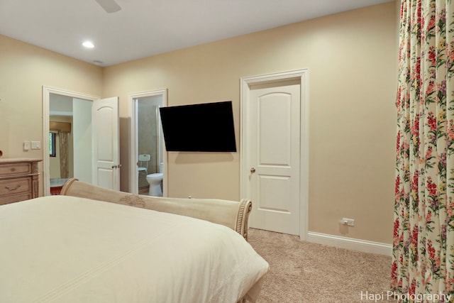 1400 Banbury Rd, Inverness, IL 60067 - bedroom featuring light colored carpet, connected bathroom, and recessed lighting