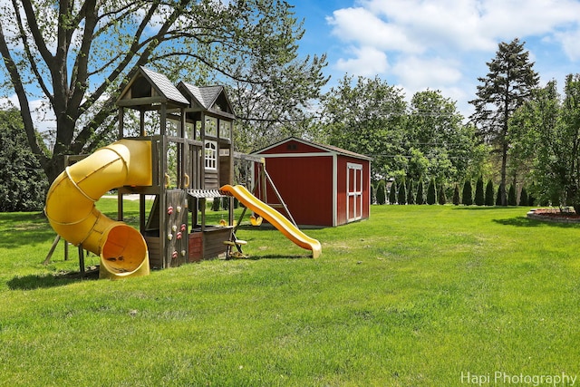 1400 Banbury Rd, Inverness, IL 60067 - view of grassy yard featuring a playground and view of scattered trees