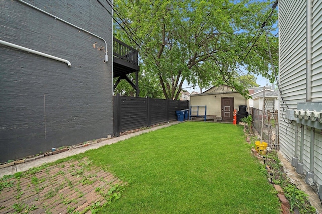 4902 W 30th St, Cicero, IL 60804 - fenced backyard with a storage shed