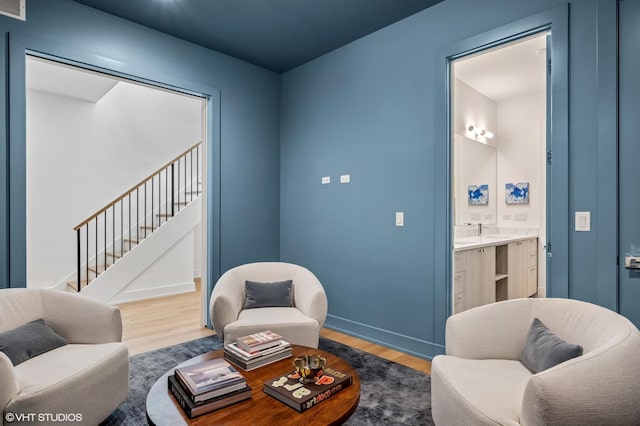 226 S Green St Unit 4N, Chicago, IL 60607 - living room with wood finished floors and stairway