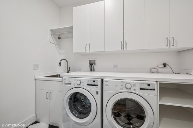 226 S Green St Unit 4N, Chicago, IL 60607 - laundry area featuring washing machine and dryer and cabinet space