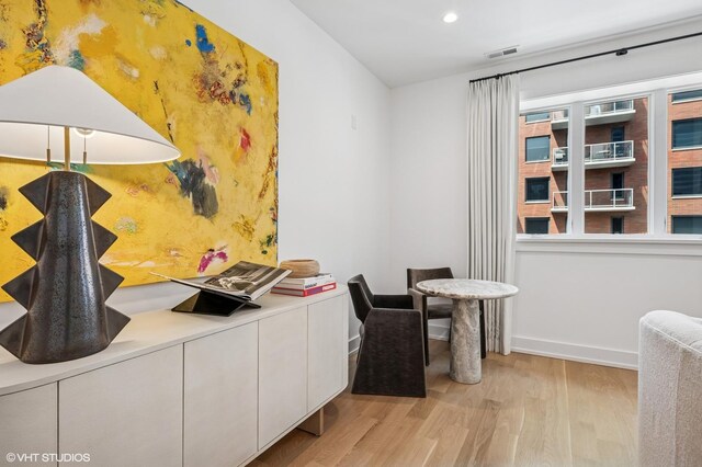226 S Green St Unit 4N, Chicago, IL 60607 - office area with wood finished floors and recessed lighting