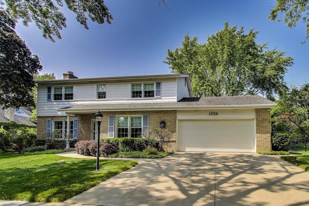 1556 Chapel Ct, Northbrook, IL 60062 - photo 1