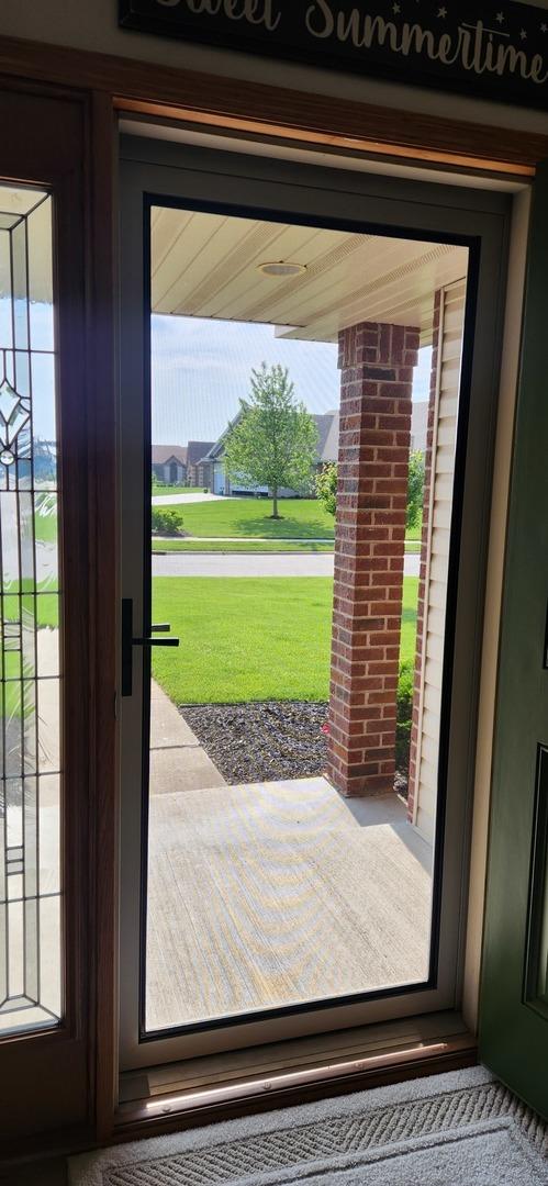 6638 Key Largo Dr, Machesney Park, IL 61103 - view of doorway to outside