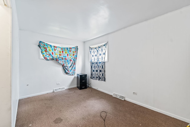 14217 Turner Ave, Robbins, IL 60472 - unfurnished room featuring carpet floors and baseboards