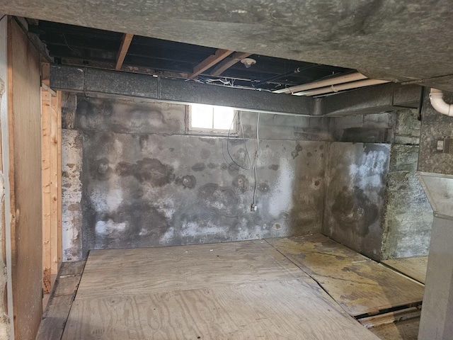 310 Hill Ave, Elgin, IL 60120 - view of basement