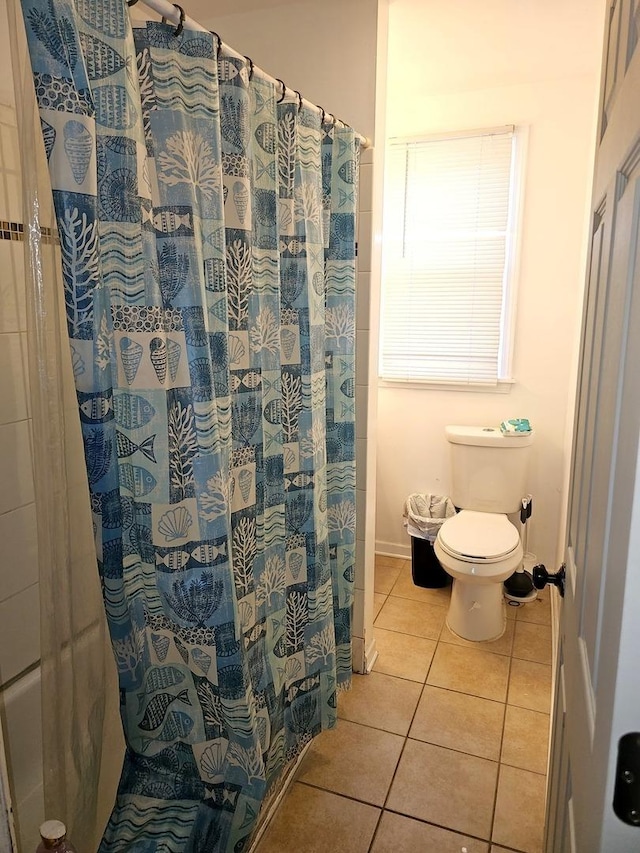 310 Hill Ave, Elgin, IL 60120 - bathroom with tile patterned flooring and a shower with shower curtain