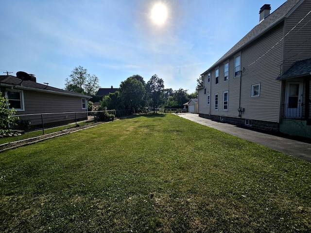 310 Hill Ave, Elgin, IL 60120 - view of yard