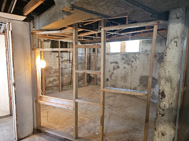 310 Hill Ave, Elgin, IL 60120 - view of basement