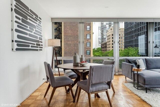 880 N Lake Shore Dr Unit 4E, Chicago, IL 60611 - view of dining space