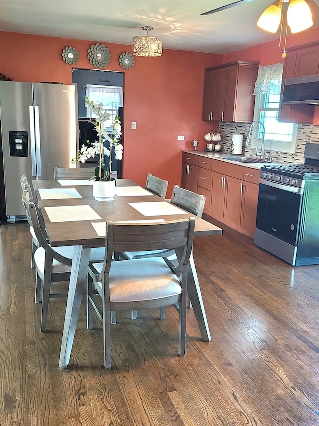7937 S Lotus Ave, Burbank, IL 60459 - dining room with dark wood finished floors and ceiling fan
