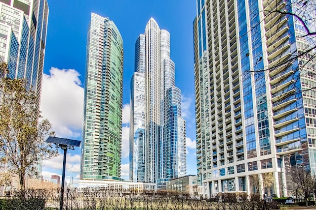 1211 S Prairie Ave Unit 1106, Chicago, IL 60605 - view of building exterior with a city view