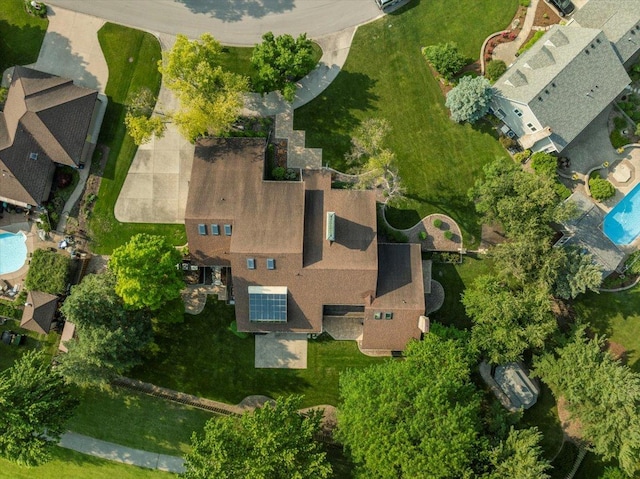 1810 Cardinal Ct, Pontiac, IL 61764 - aerial overview of property's location with a pool