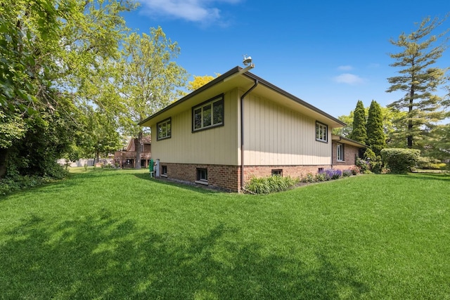 13040 W Tanglewood Cir, Palos Park, IL 60464 - view of property exterior with a lawn